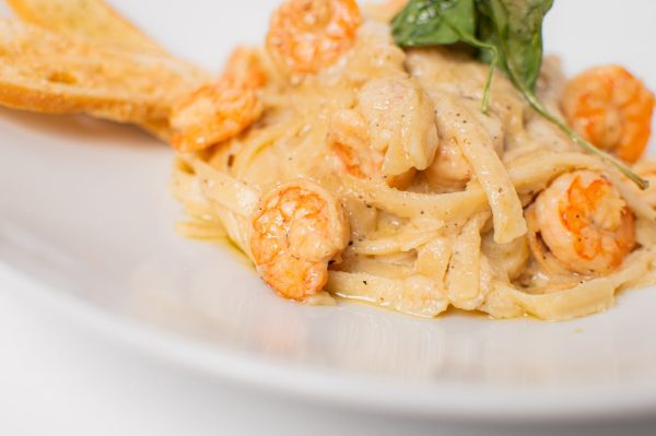 SHRIMP FETTUCCINE ALFREDO - Imagen 3